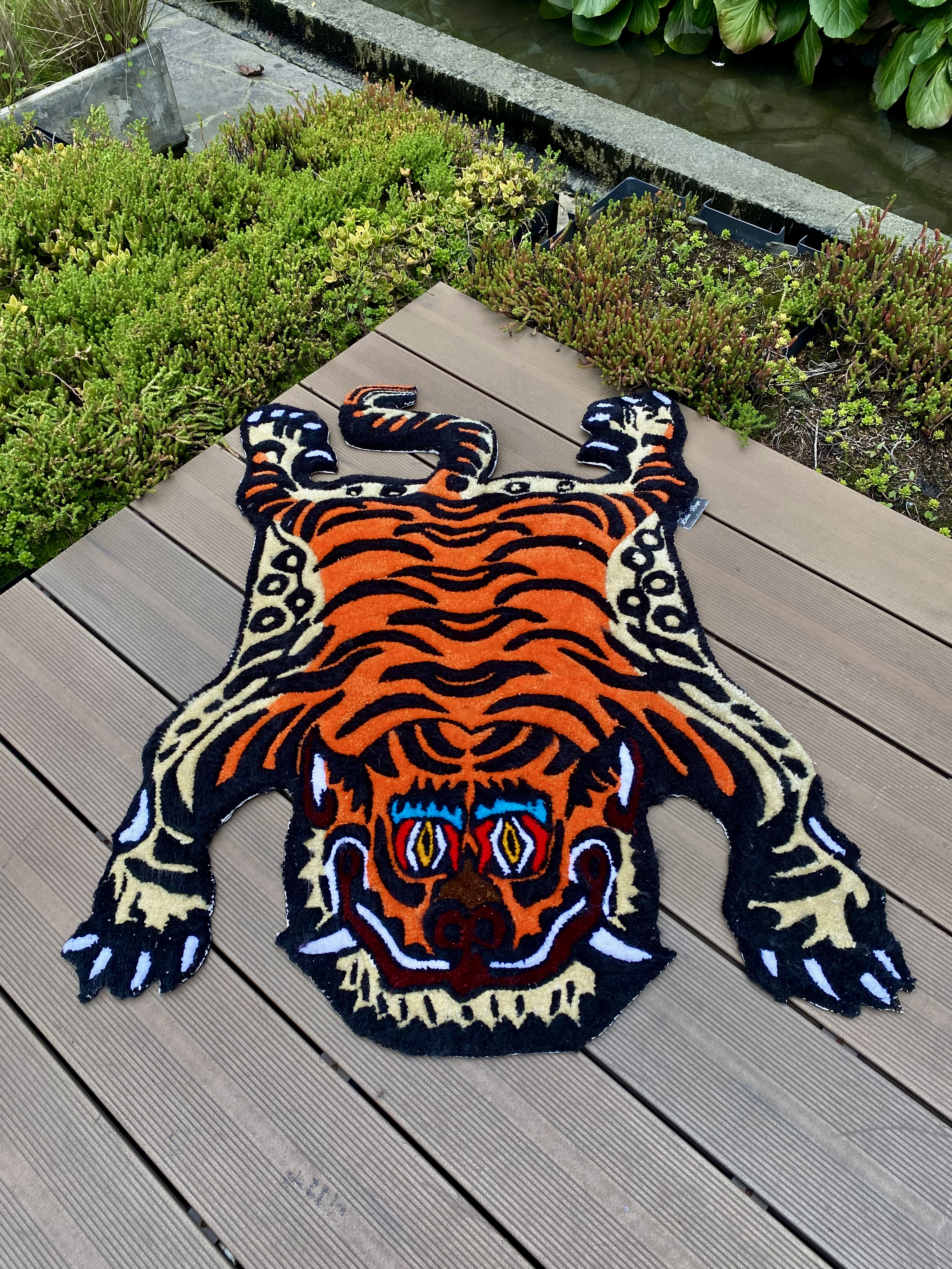 mítico Tiger Rug Tibetano, símbolo de protección y poder espiritual. 🐯✨
